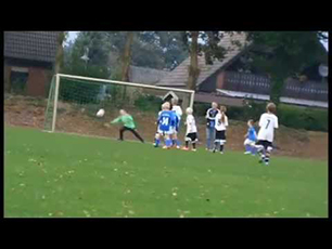 8 years old Football player | Skills | Pass |