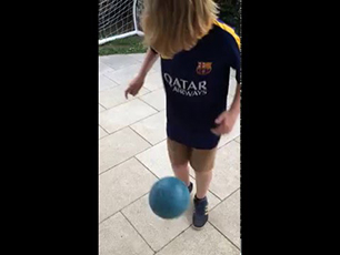 Extremely Quick 100 juggles