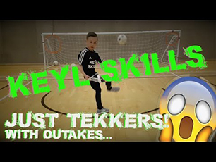 Keyl Skills - Epic 8 Year Old Footballer - Just Tekkers...with Outtakes! 