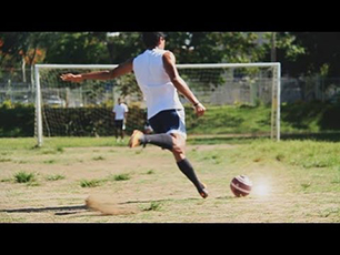 How to Bend it like Beckham | Freekick Tutori